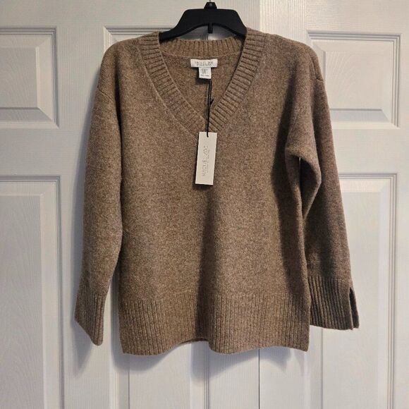 Rachel Zoe Sweaters - NWT Rachel Zoe sweater